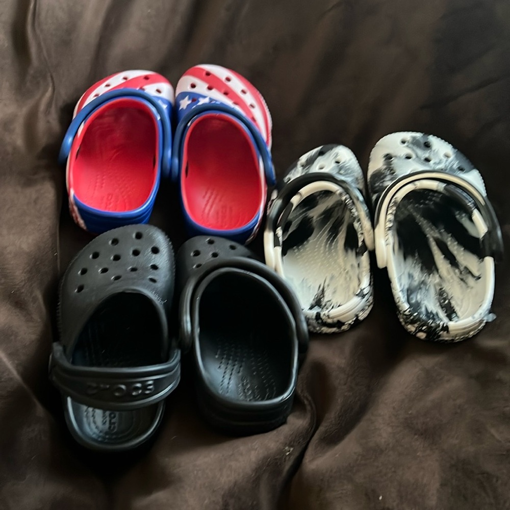 3 Pair Size 7T Crocs